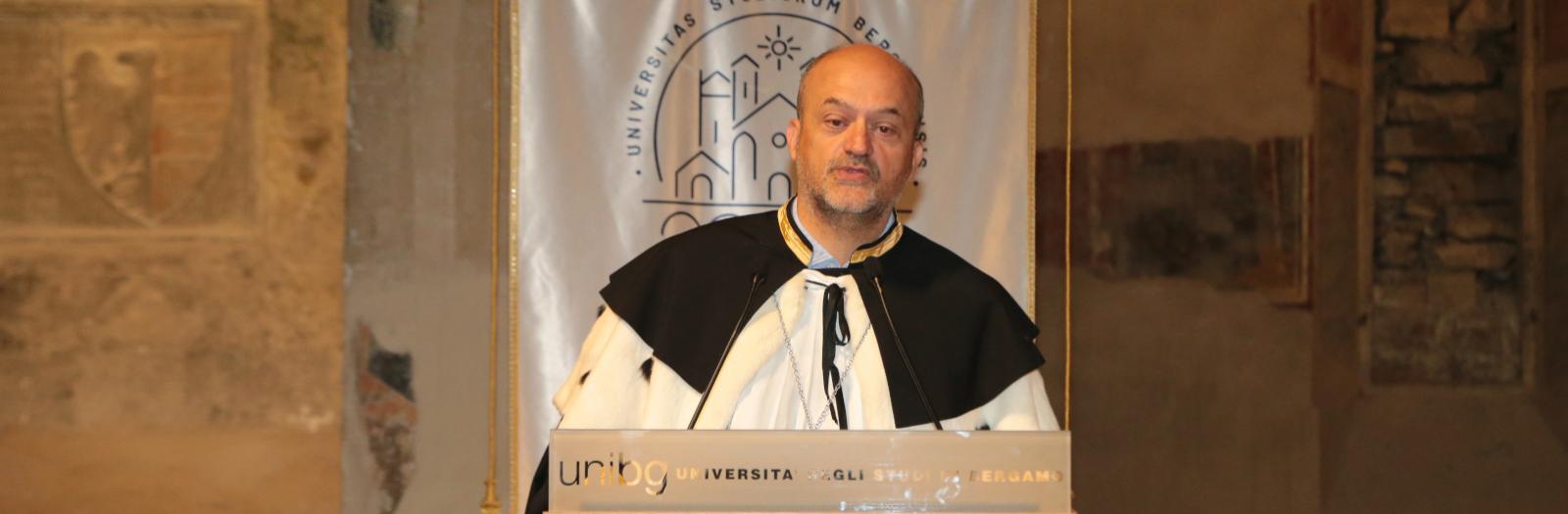 Rector Sergio Cavalieri